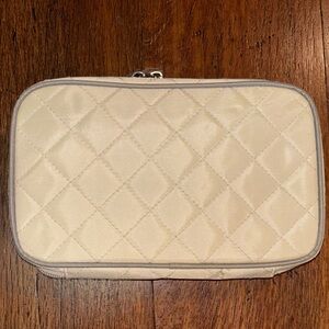 Ellis James Jewelry travel Quilted Clutch organizer